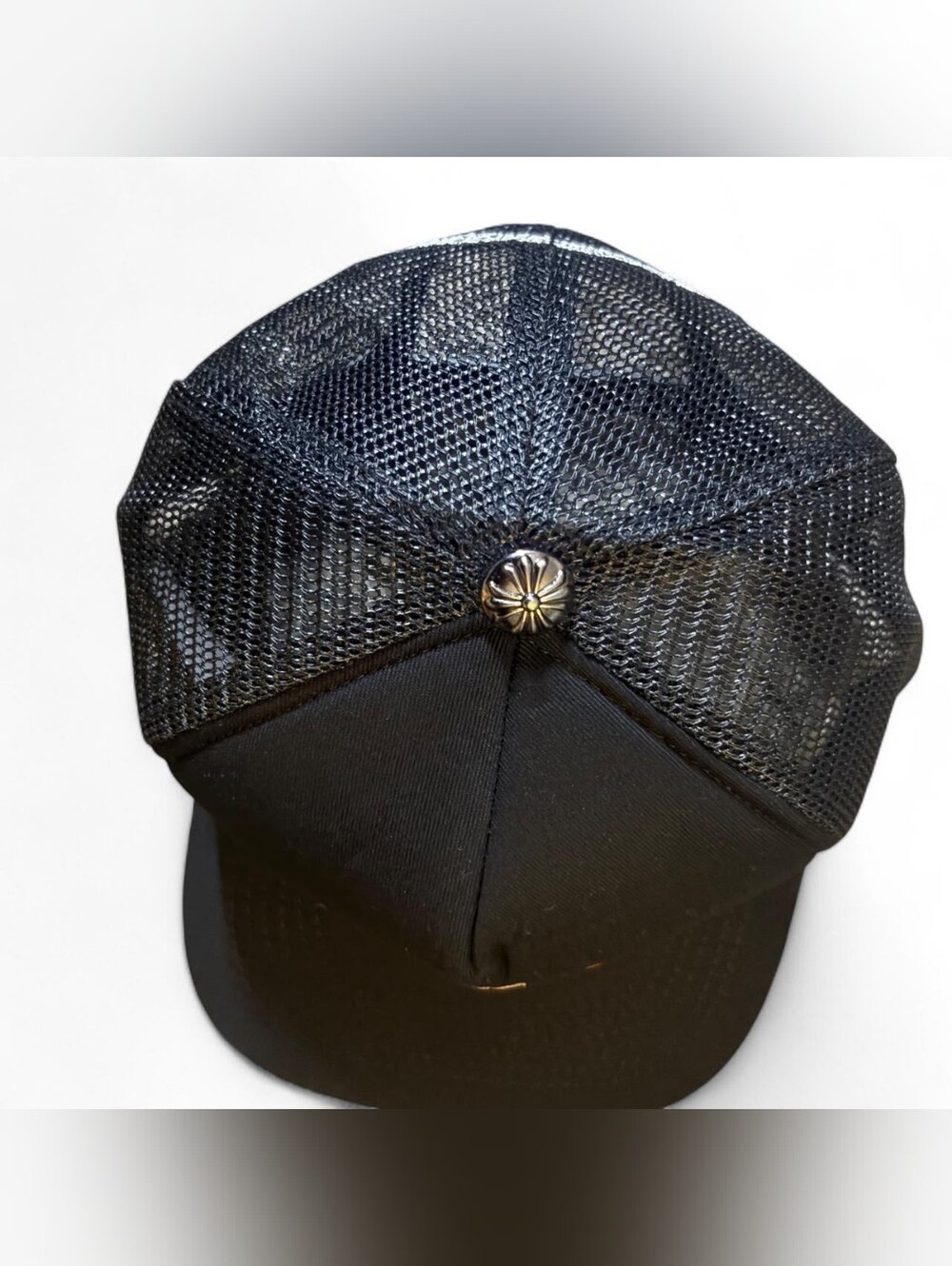 Pre-Owned Chrome Hearts Cemetery Trucker HatBlack/Red - Picture 2 of 4